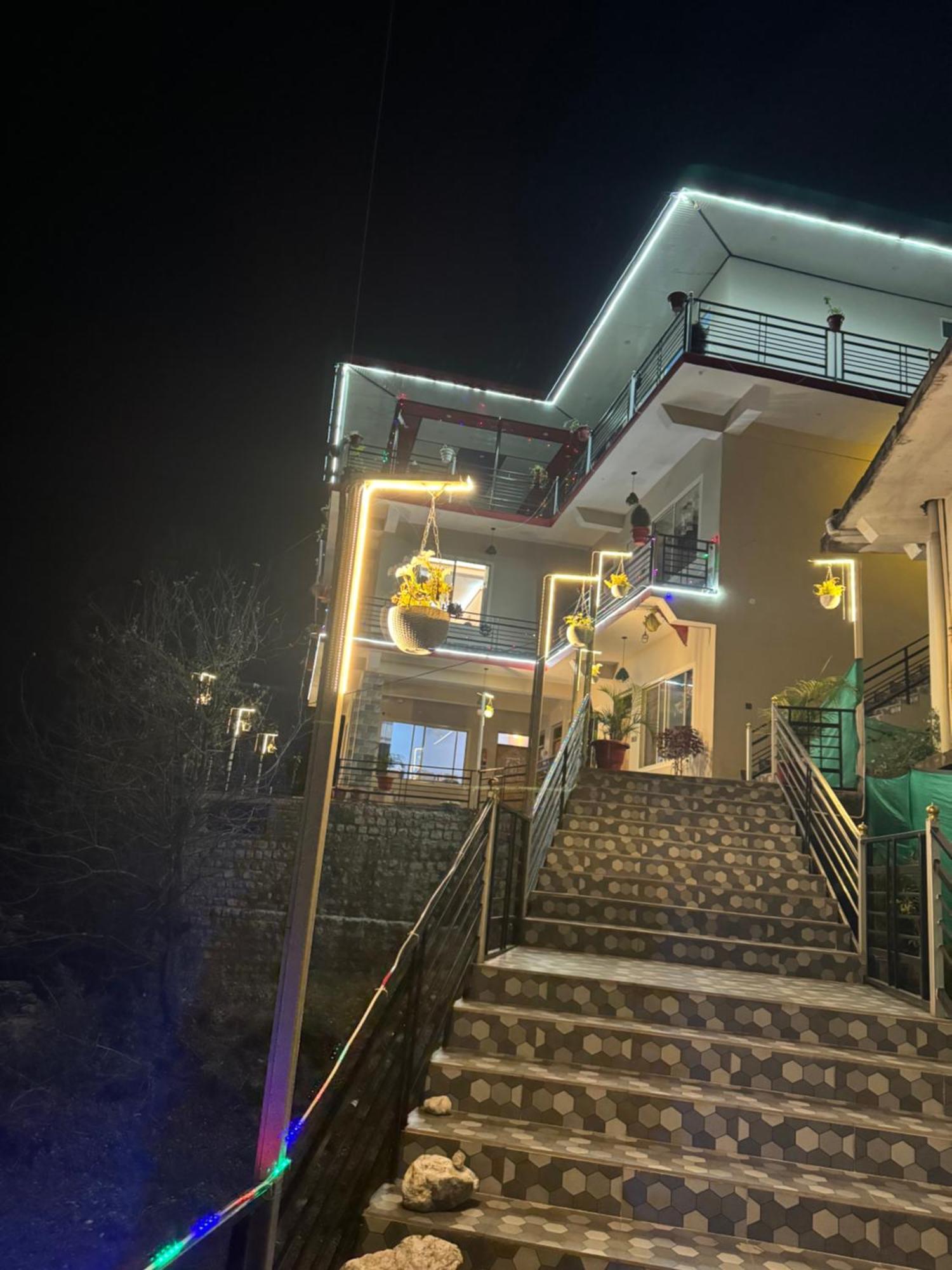 Paradise Inn By Hbr Dharamshala Esterno foto
