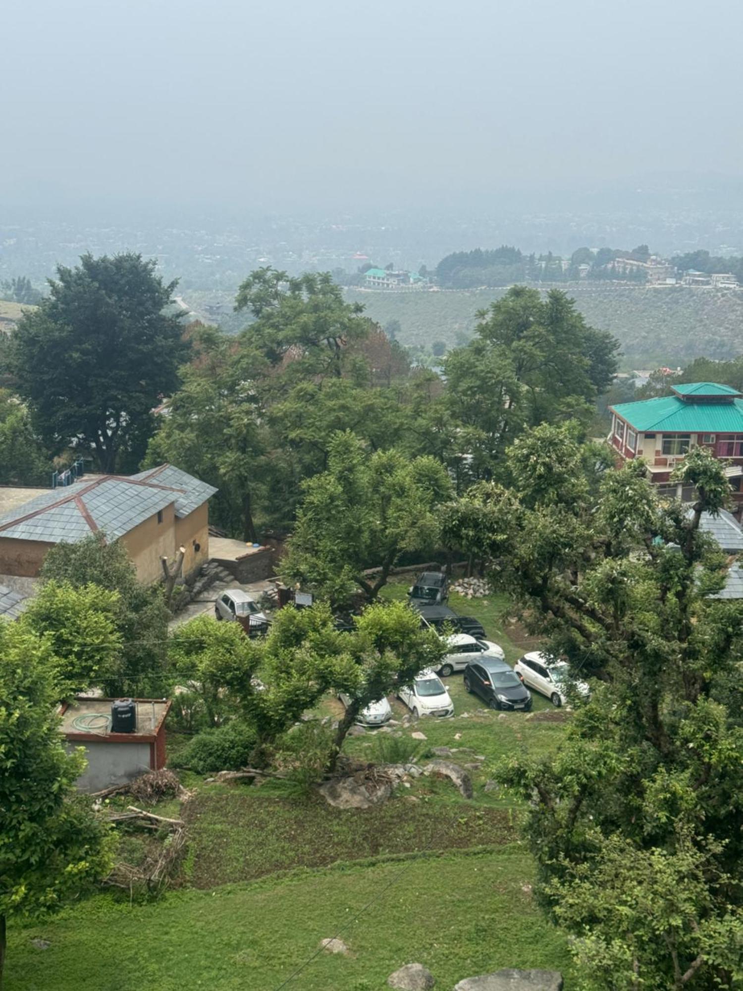 Paradise Inn By Hbr Dharamshala Esterno foto