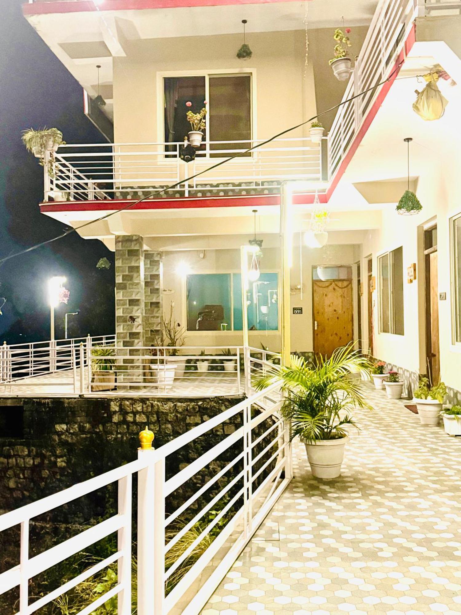 Paradise Inn By Hbr Dharamshala Esterno foto