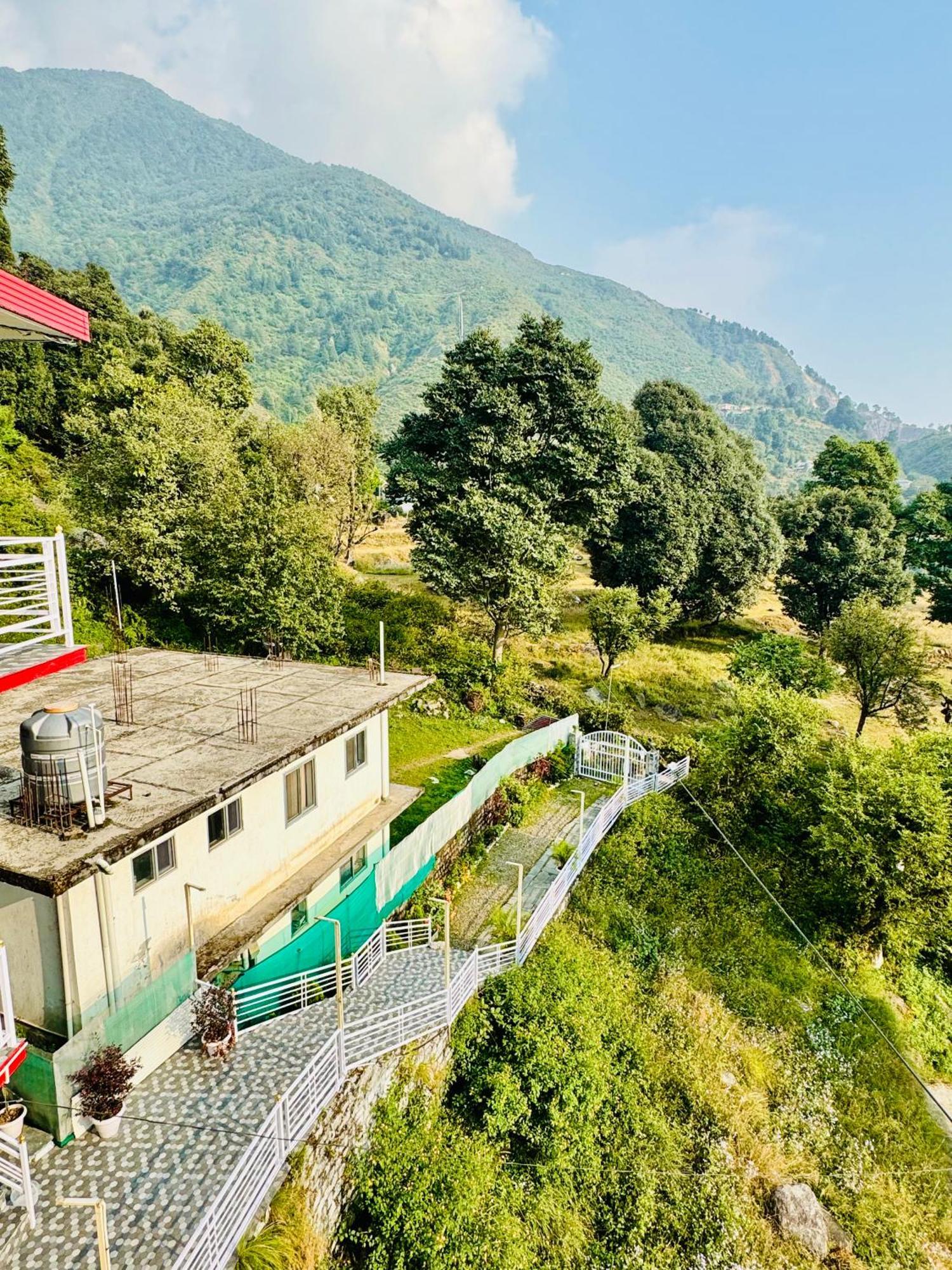 Paradise Inn By Hbr Dharamshala Esterno foto